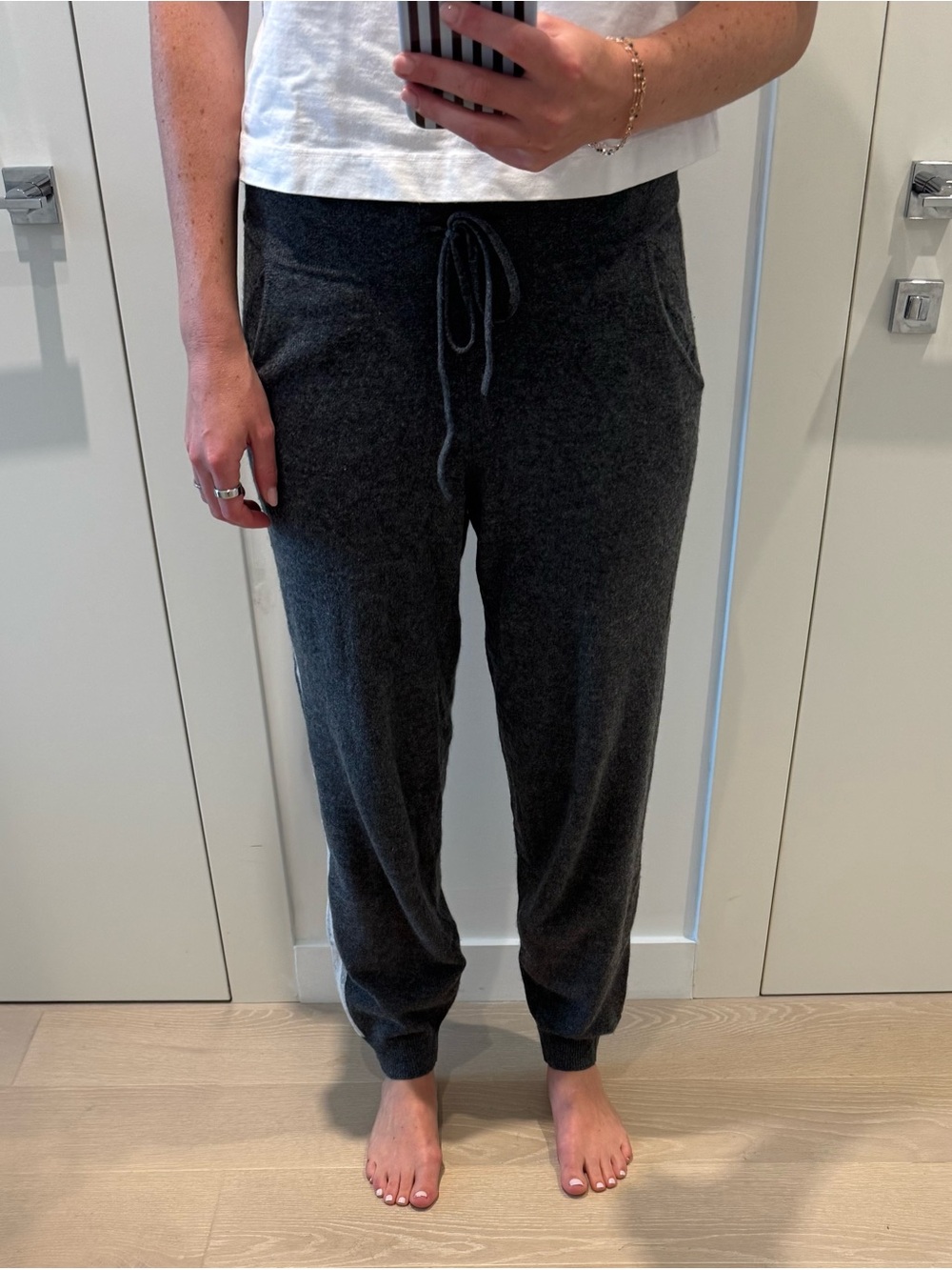 Oats Cashmere 100% cashmere sweatpants, size XS